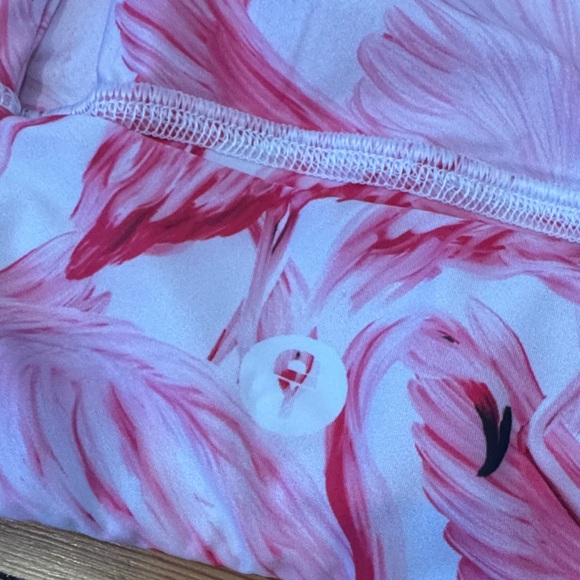 NWT Yoga Democracy Pink Flamingo Free Range Sports Bra Large Ready To Flamingle - Picture 7 of 10